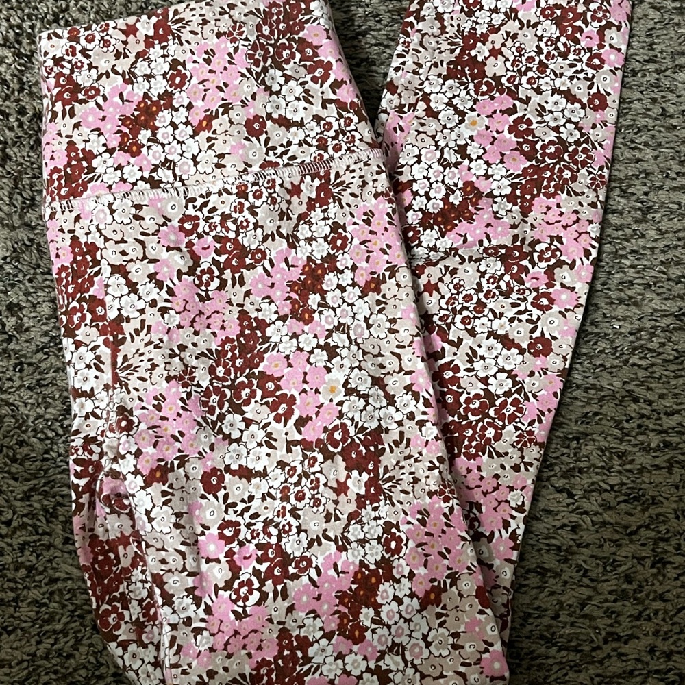 Lou & Grey Subtle Pink and Gray Leggings